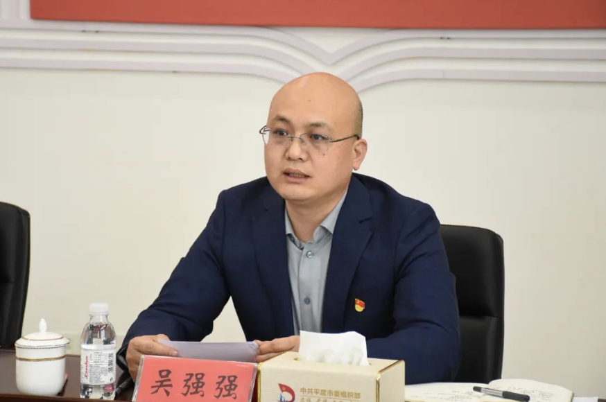 市委人才工作领导小组会议召开